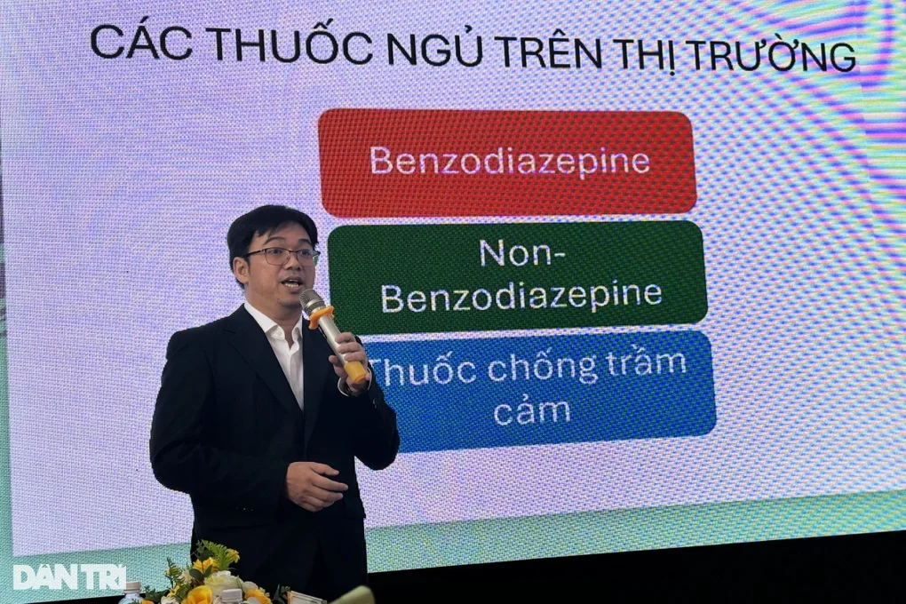 Đang ngủ say bỗng đá vợ rơi xuống giường: Dấu hiệu cảnh báo bệnh? - 2