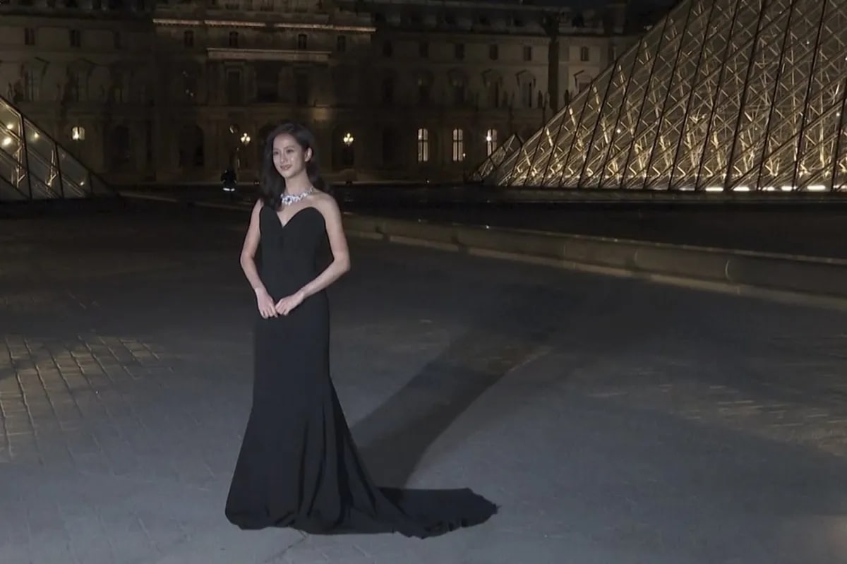 Dinner at the Louvre: Paris Fashion Week kicks off