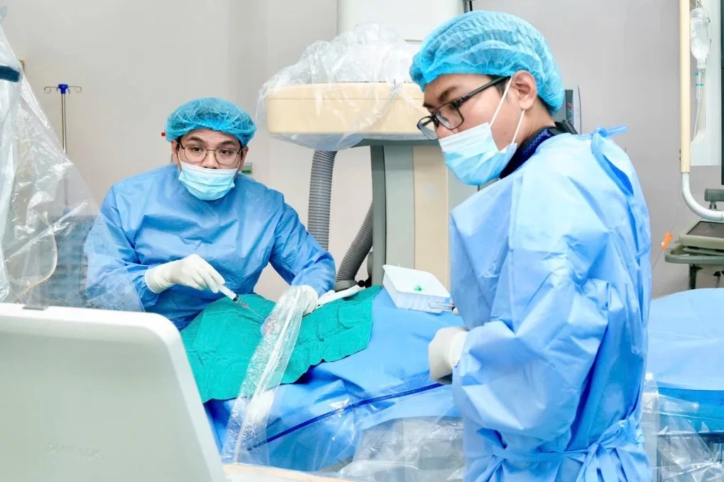 Mất con vì căn bệnh quái ác, cô gái hồi sinh cuộc đời nhờ được bố hiến thận - 4 Mất con vì căn bệnh quái ác, cô gái hồi sinh cuộc đời nhờ được bố hiến thận - 4