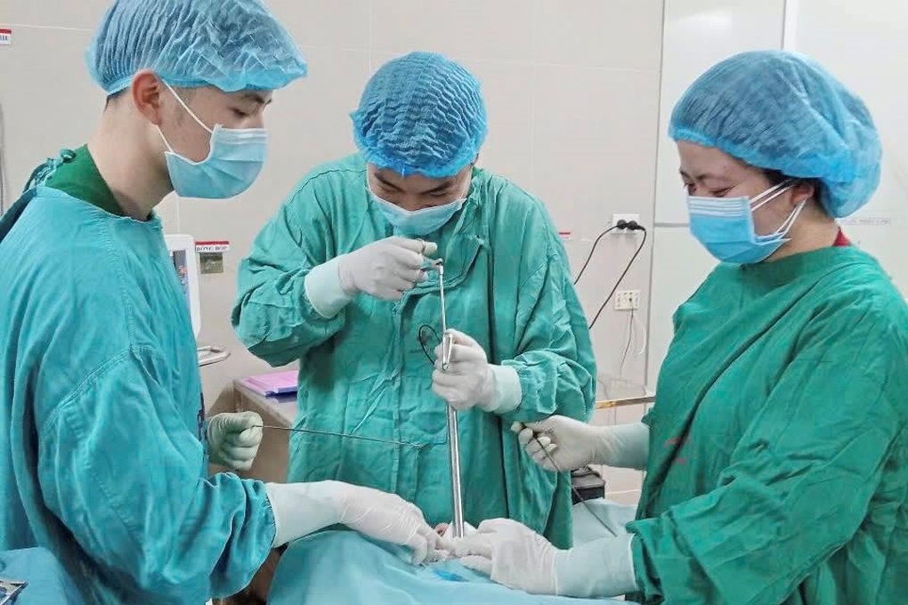 Ăn cháo gà, người đàn ông suýt lâm nguy