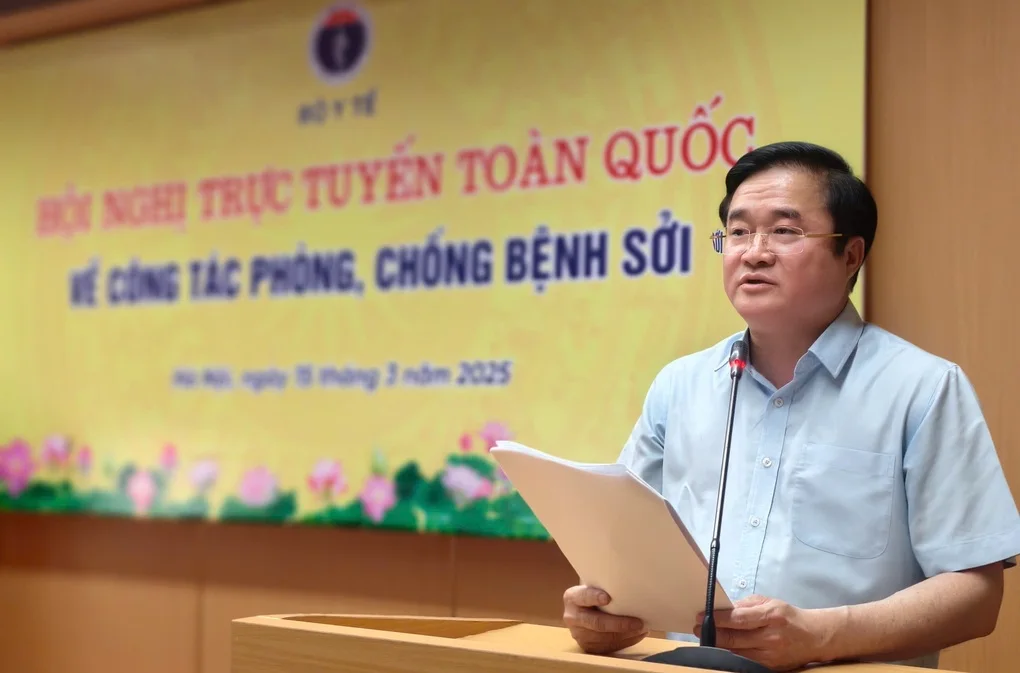Bộ trưởng Bộ Y tế: Một người mắc sởi lây cho 12-18 người - 3 Bộ trưởng Bộ Y tế: Một người mắc sởi lây cho 12-18 người - 3