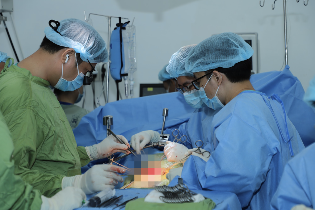 Người đàn ông chết não hiến tạng cứu 7 bệnh nhân