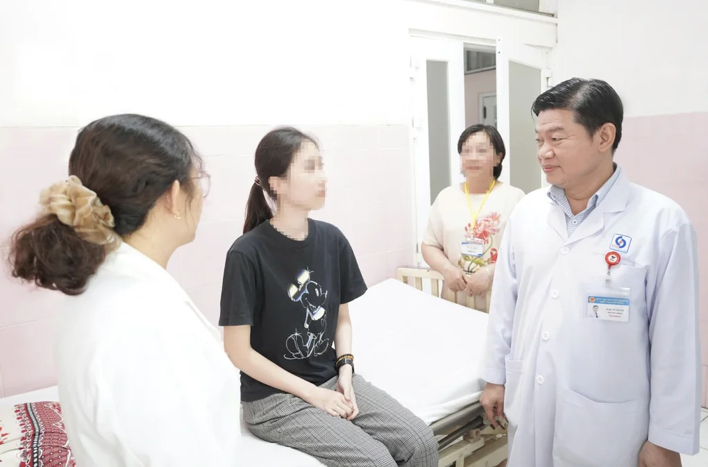Bé gái bỗng cười về đêm và rối loạn ngôn ngữ, gia đình tưởng bị ma nhập - 2 Bé gái bỗng cười về đêm và rối loạn ngôn ngữ, gia đình tưởng bị ma nhập - 2