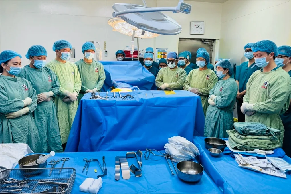 Những người thầm lặng bên bệnh nhân hiến tạng chết não lúc khó khăn nhất - 2