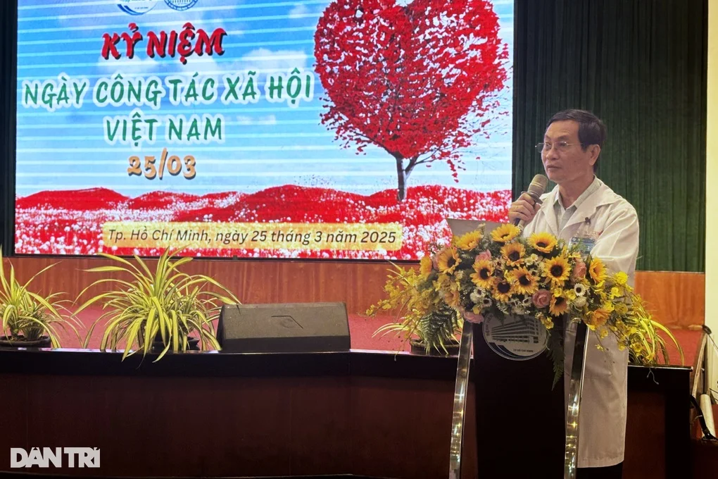 Những người thầm lặng bên bệnh nhân hiến tạng chết não lúc khó khăn nhất - 3