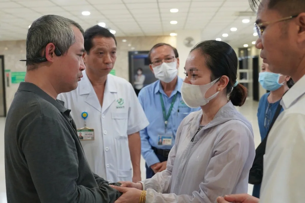 Người đàn ông chết não ở TPHCM để lại tạng, cứu 7 bệnh nhân - 4 Người đàn ông chết não ở TPHCM để lại tạng, cứu 7 bệnh nhân - 4