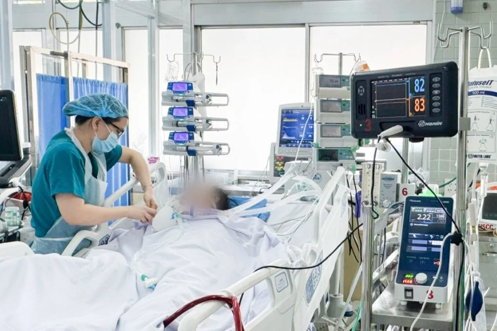 Nghệ sĩ Thanh Tuấn ngưng tim hồi sinh thần kỳ, hát tặng bác sĩ cứu mình - 2