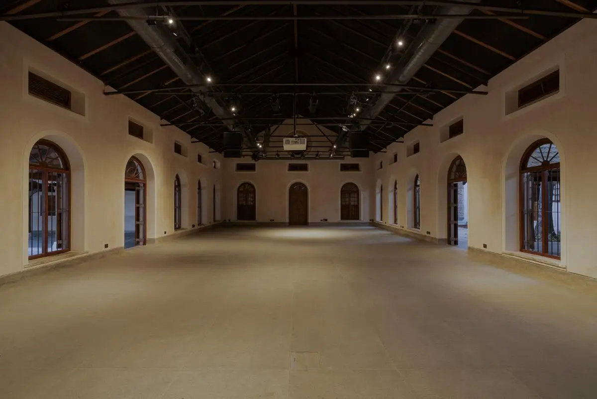 Sabha has already hosted several events, including those that were part of the BLRHabba and Bangalore Art Weekend. Sabha has already hosted several events, including those that were part of the BLRHabba and Bangalore Art Weekend.