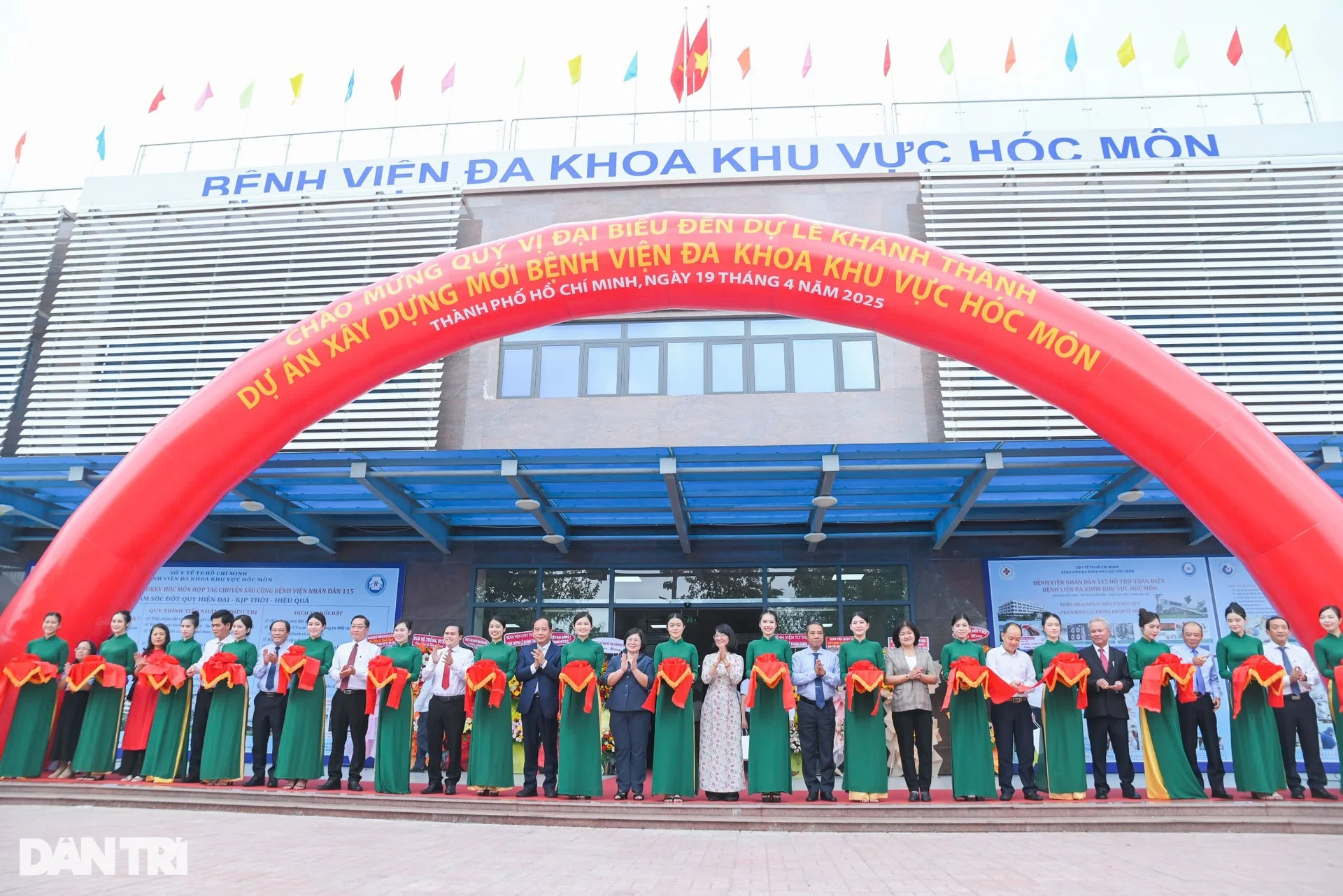 Bệnh viện từng ngập nặng, bác sĩ phải mang ủng cứu người, giờ ra sao? - 2 Bệnh viện từng ngập nặng, bác sĩ phải mang ủng cứu người, giờ ra sao? - 2