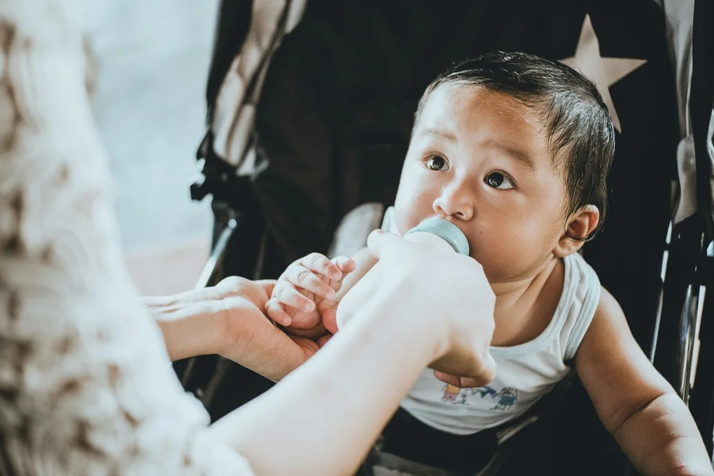 Bác sĩ dinh dưỡng: Nhiều người ngây thơ khi chọn sữa cho con - 1