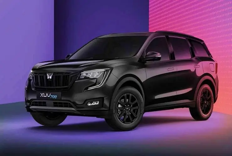 2025 mahindra xuv700 ebony edition