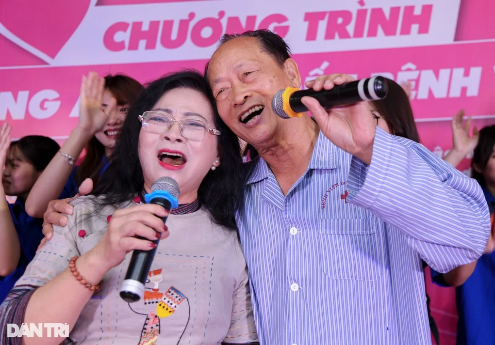 Cựu chiến binh Thành cổ Quảng Trị mang tiếng hát chữa lành bệnh nhân - 1