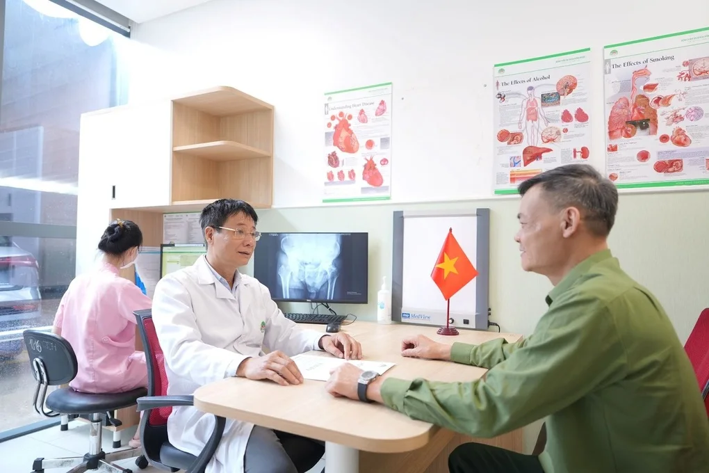 Chương trình thăm khám miễn phí, tri ân thế hệ anh hùng - 3