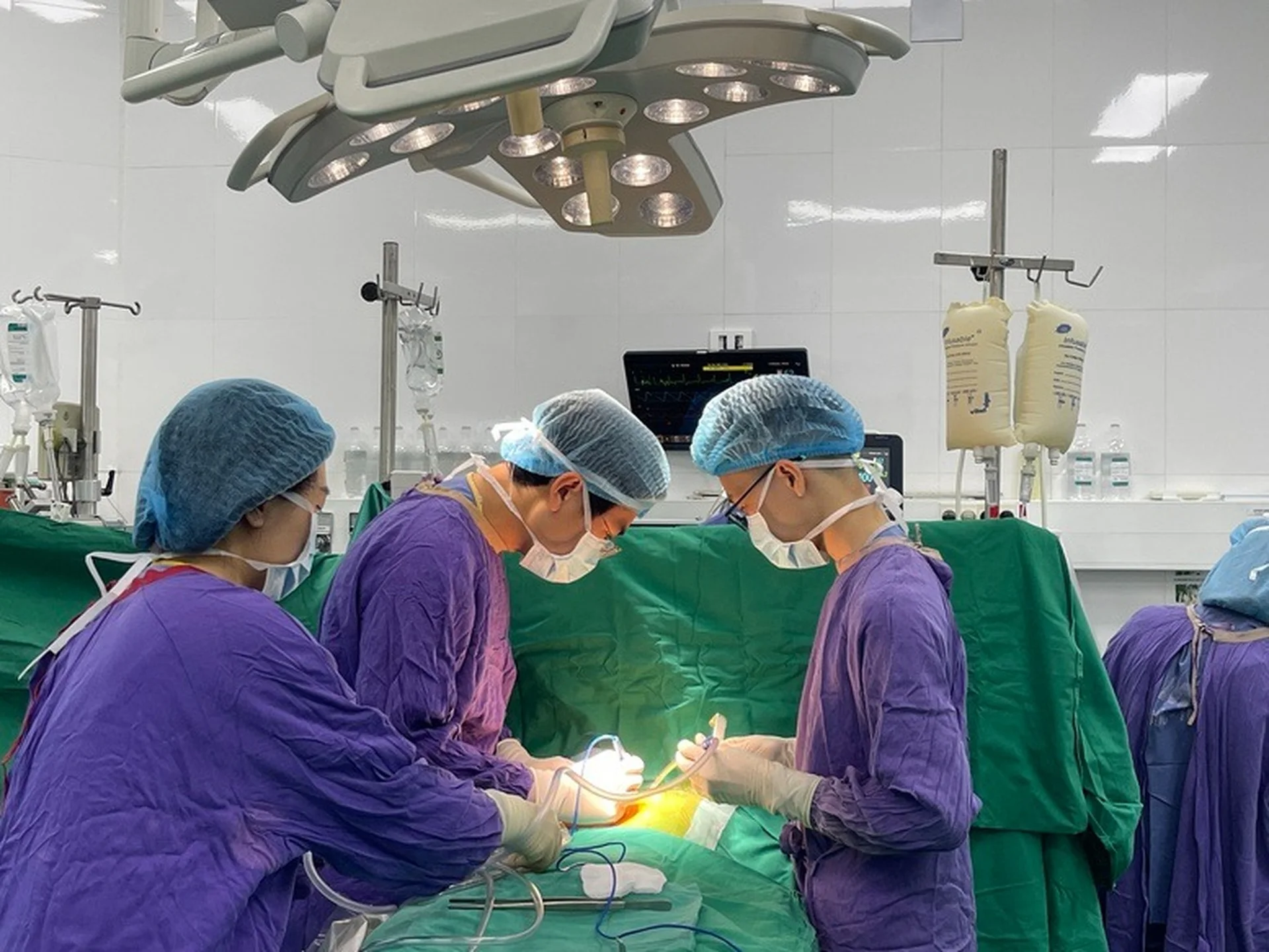 50 năm sau thống nhất, Việt Nam chói sáng trên bản đồ ghép tạng thế giới - 6 50 năm sau thống nhất, Việt Nam chói sáng trên bản đồ ghép tạng thế giới - 6