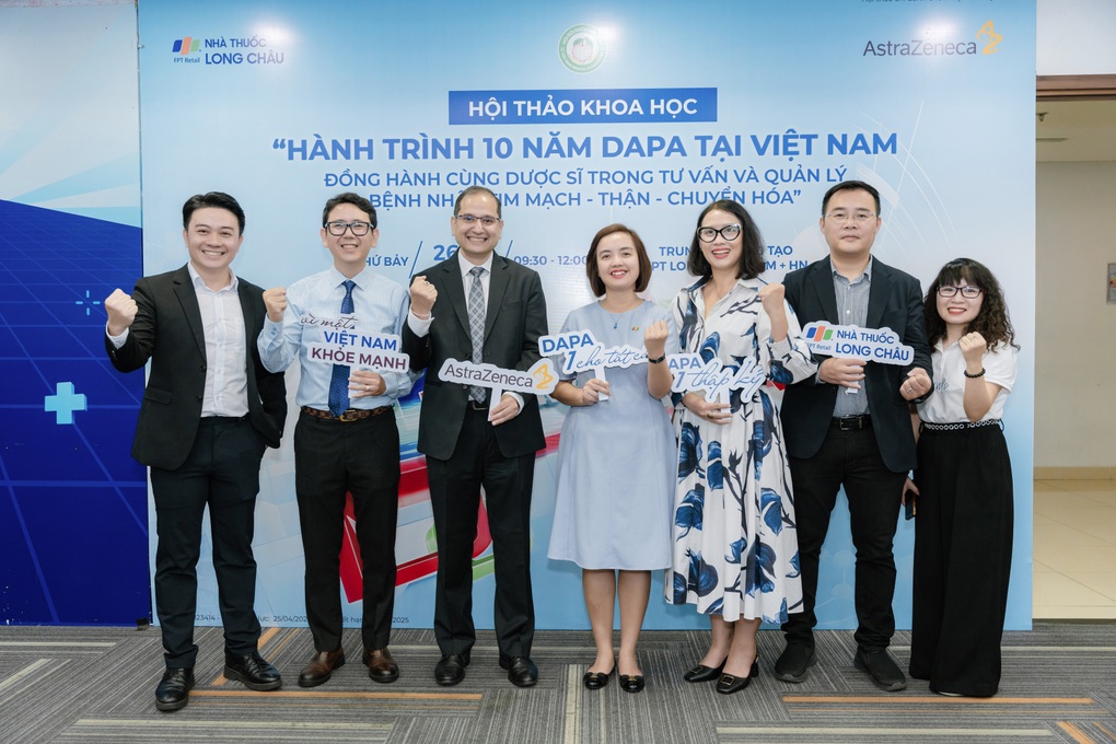 Long Châu đồng hành cùng AstraZeneca chăm sóc sức khỏe người Việt