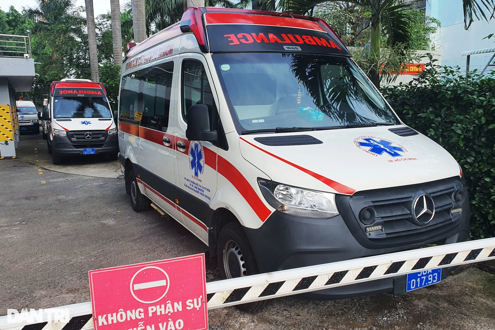 Bao nhiêu xe cấp cứu được TPHCM huy động phục vụ lễ diễu binh 30/4?