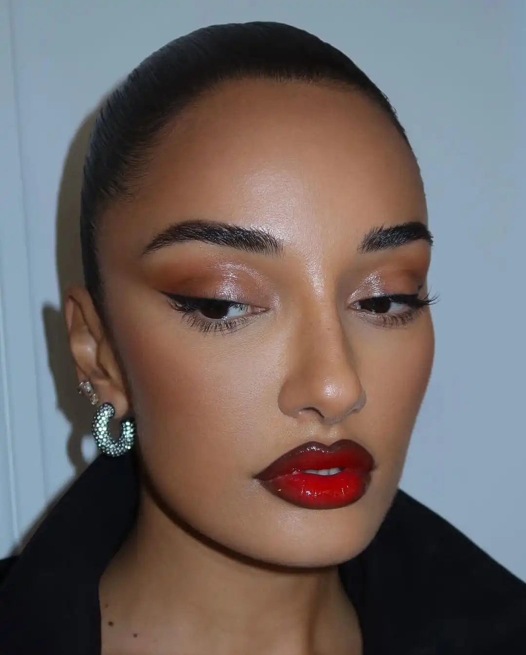 -throwback-glam-2000s-makeup-inspo-still-spinning-heads-today