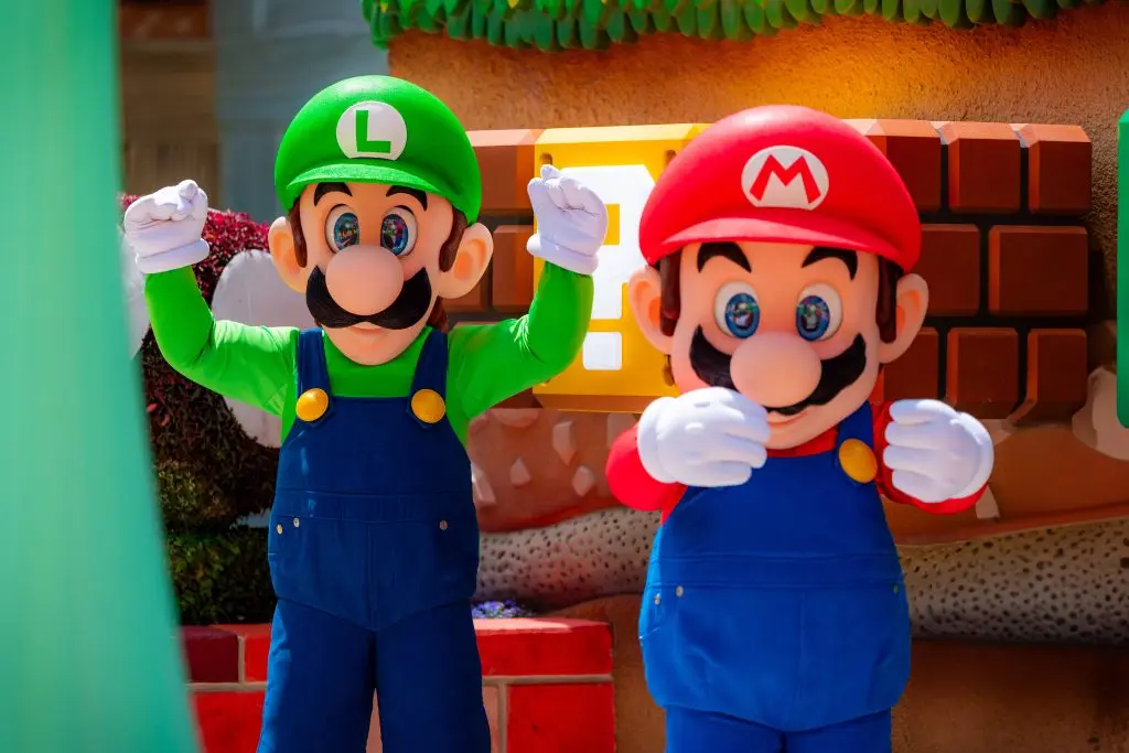 Mario & Luigi in SUPER NINTENDO WORLD at Universal Epic Universe