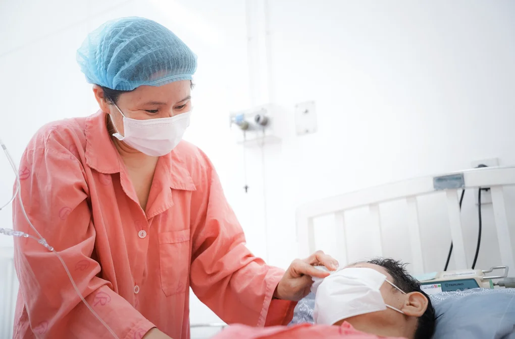 6 cuộc đời hồi sinh dịp lễ 30/4 nhờ món quà cao quý của người chết não - 4 6 cuộc đời hồi sinh dịp lễ 30/4 nhờ món quà cao quý của người chết não - 4