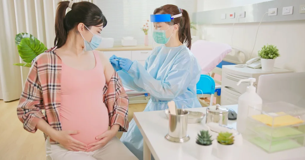 Mẹ bầu và cả nhà đừng chủ quan trước bệnh cúm mùa năm 2025 - 3