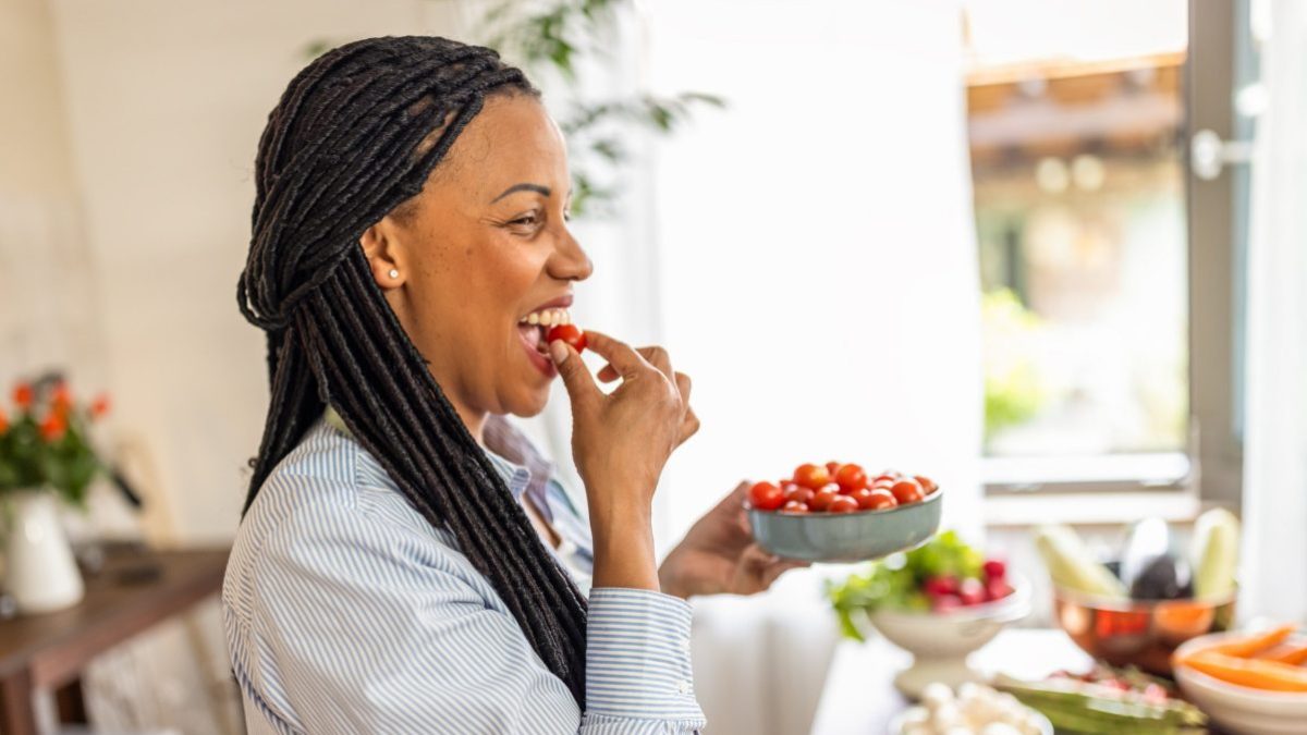 Six eating habits to adopt in midlife to age well
