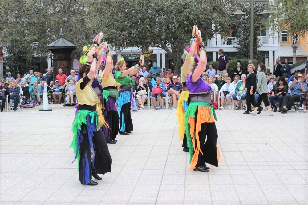 What’s going on with entertainment at our squares?