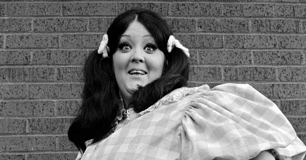Lulu Roman, Who Brought Big-Hearted Sass to ‘Hee Haw,’ Is Dead at 78