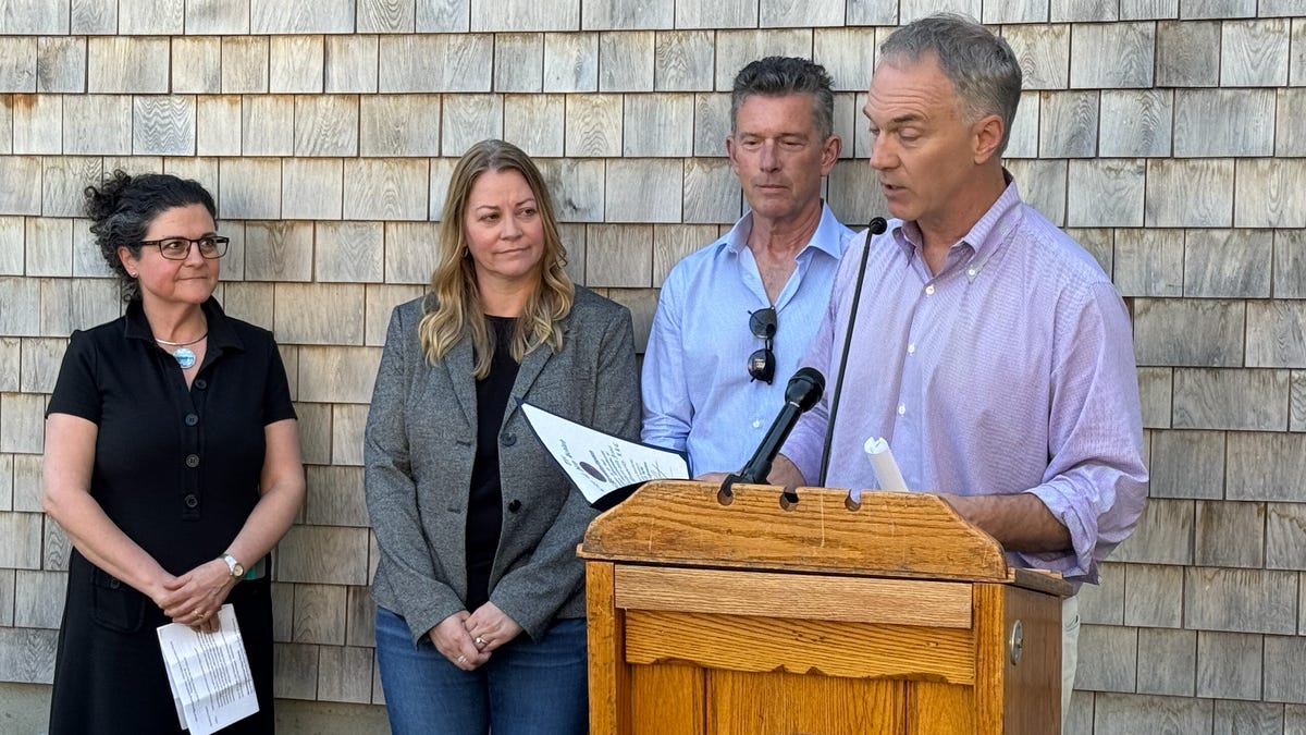 New Bedford’s landmark Selmar Eggers building restored, welcomes new businesses.