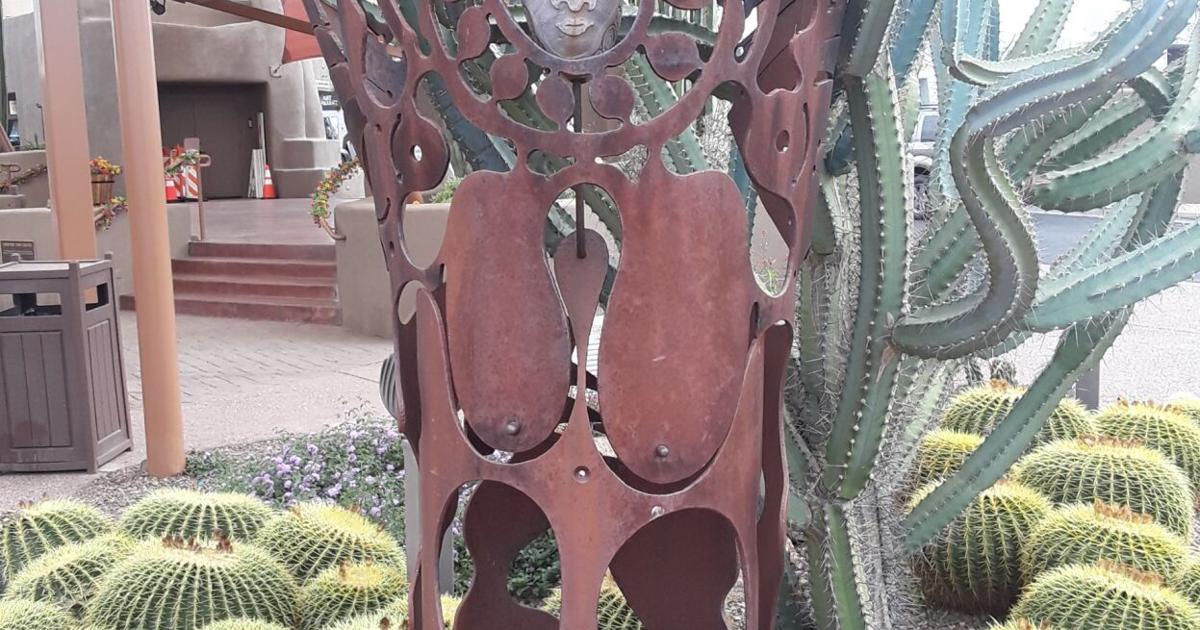 Sculptor Gordon Paul Mischke is the May 12 “Amazing Artist” at The Holland Center