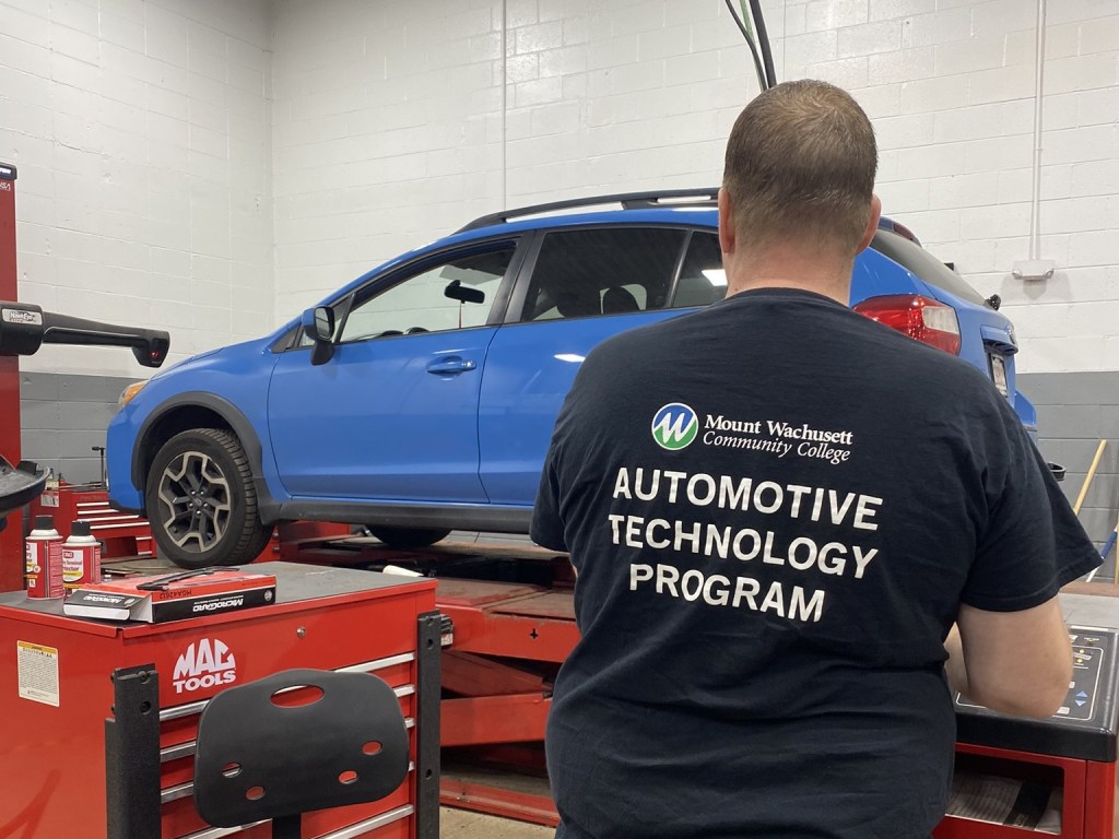 MWCC awarded $100K for expansion of auto tech center