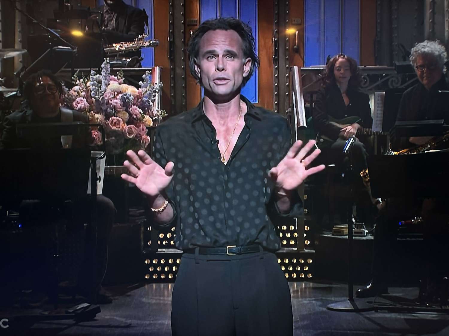 ‘SNL’ recap: Walton Goggins hosts with musical guest Arcade Fire