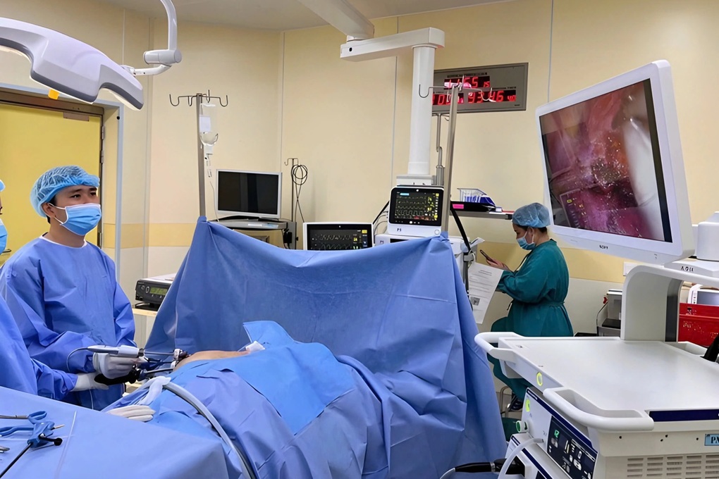 Người đàn ông nguy kịch vì “sát thủ” ẩn mình sau triệu chứng tiêu phân đen