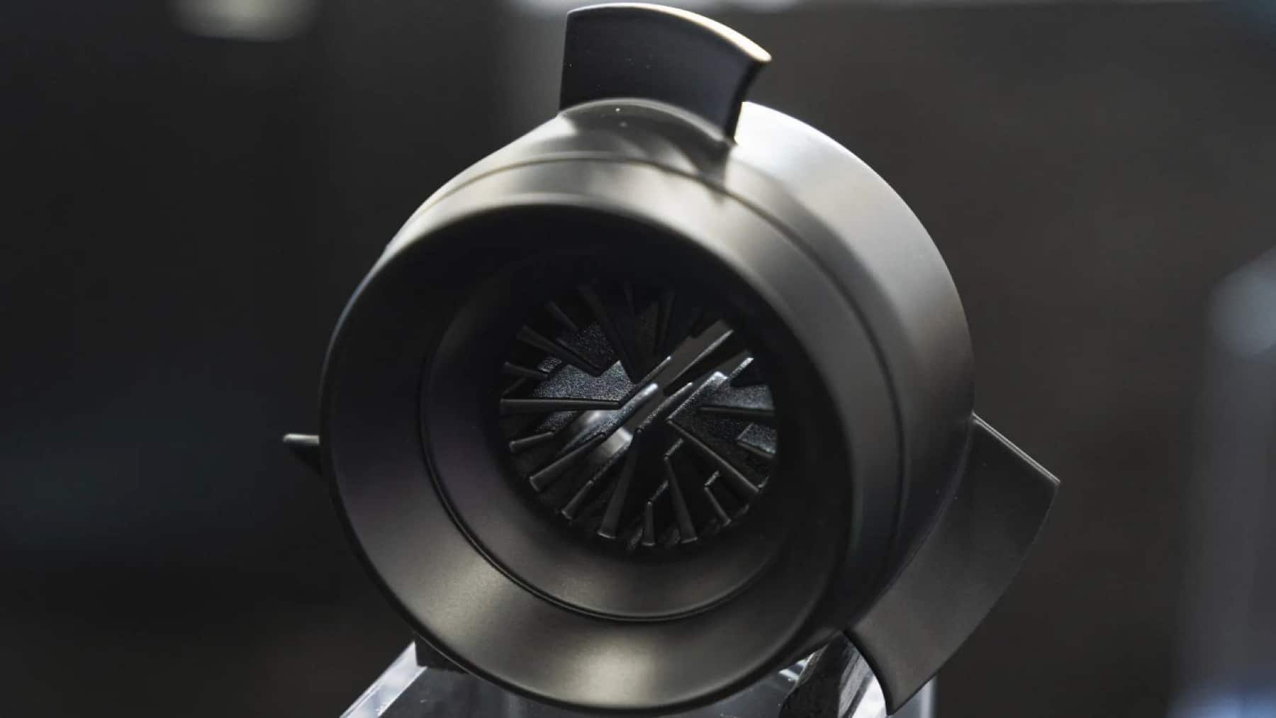 856 HP in a donut-shaped box — Why are we wasting our time with hydrogen?