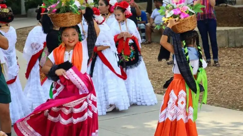 La Fete de Cindo de Mayo