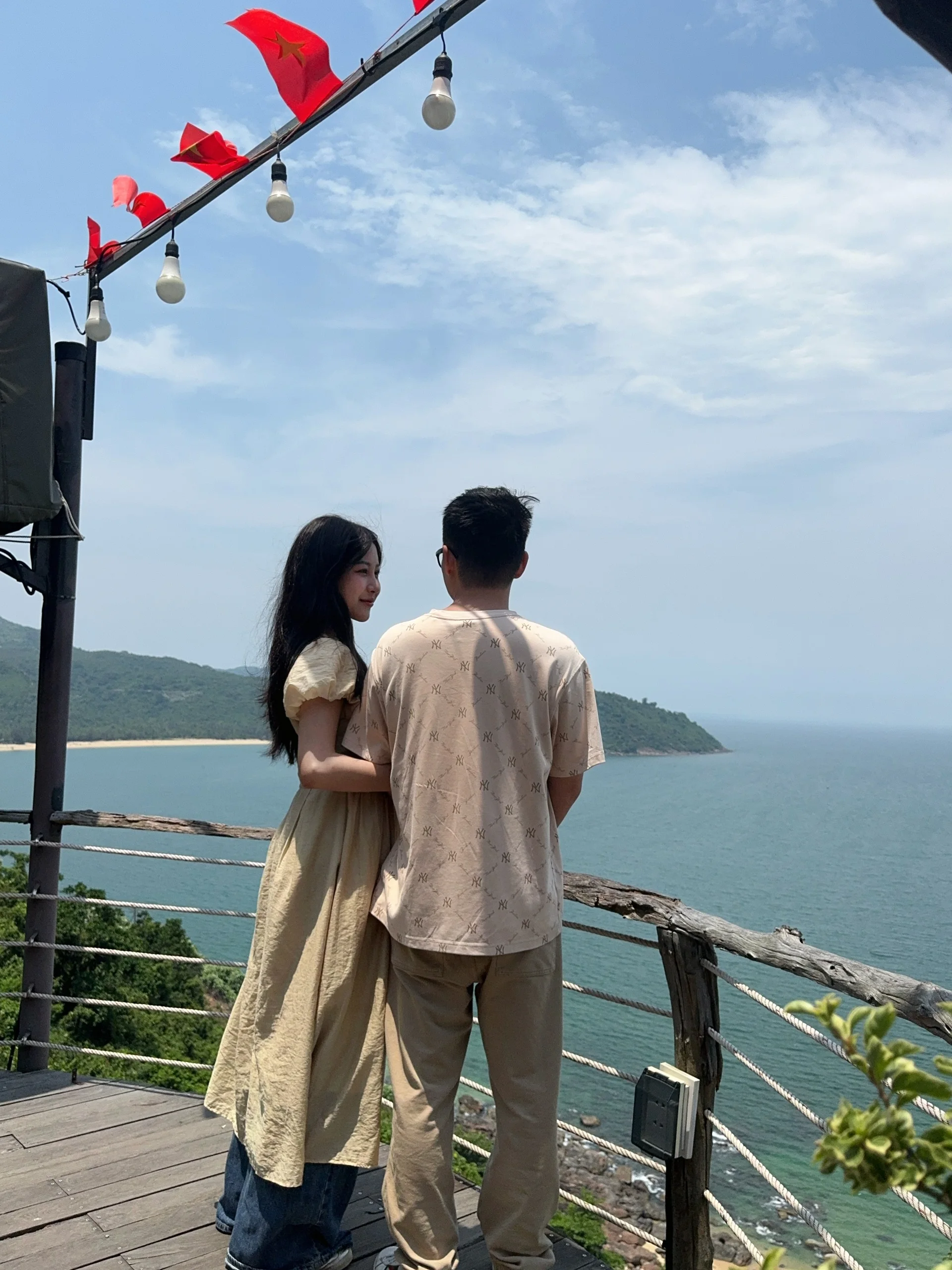 Streamer 2 lần mắc ung thư được cầu hôn gây xúc động: 7 năm, 9 lần từ chối - 7