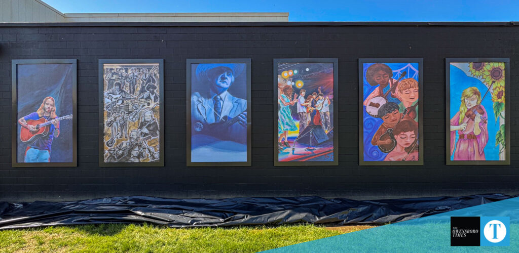 Bluegrass mural unveiled downtown, first six panels celebrate music and art