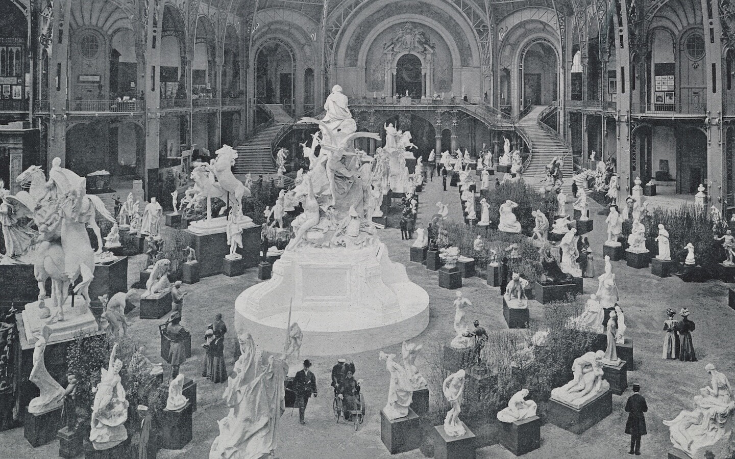 Aubrey Knox, “A Problem of Dissonance: Bodies and Museums”
 – Events – e-flux