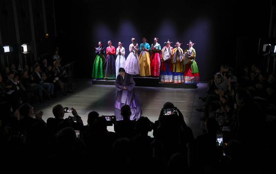 Korea, France culture ministries agree to collaborate on culture, creative arts