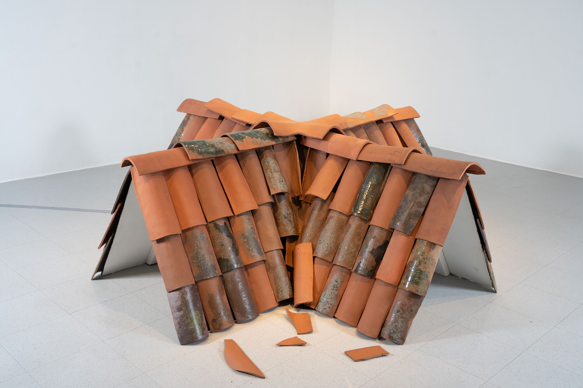Rutgers in New York: Following the Trace – e-flux Education
