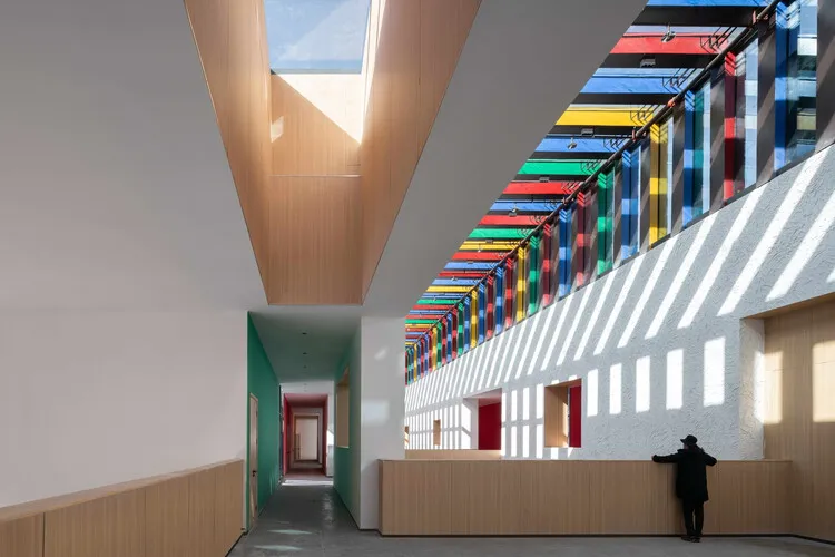 The Multifunctional Art Center of Lhozhag County Middle School / Shenzhen Huahui Design - Interior Photography