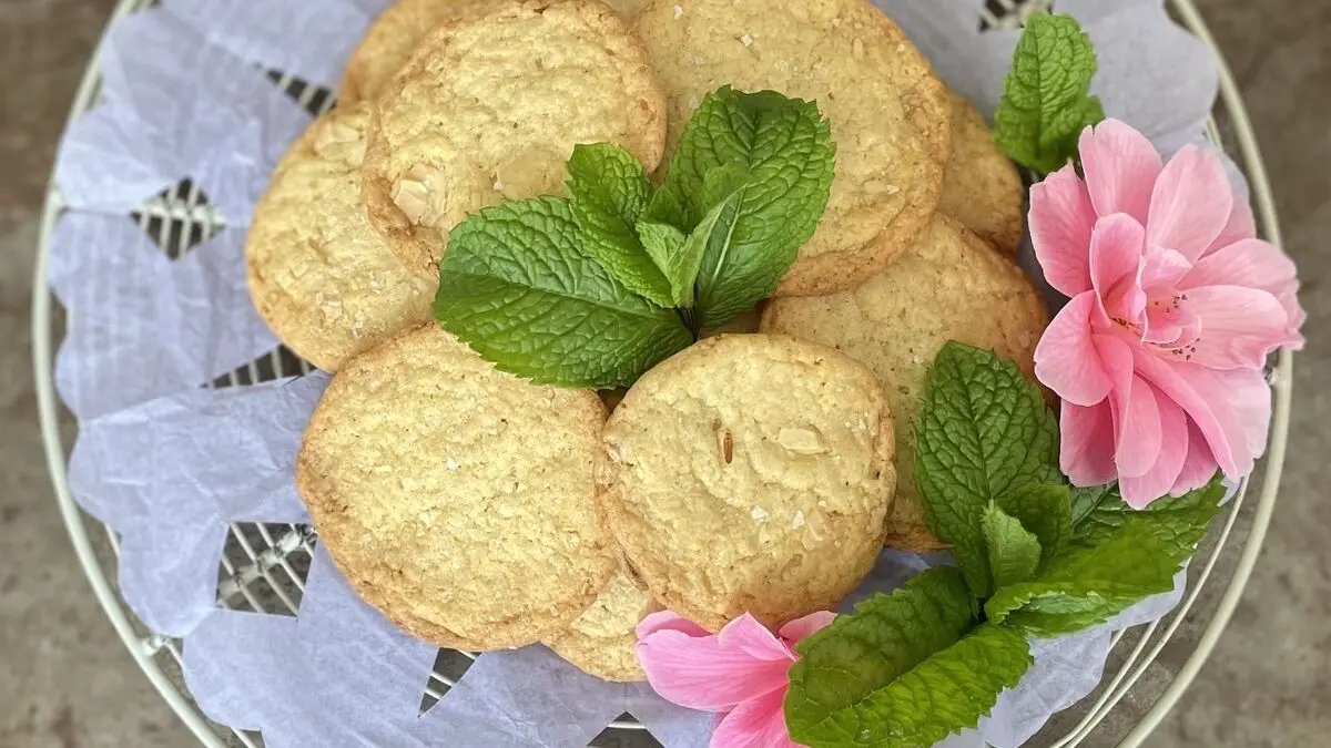 Didi’s Tahini and White Chocolate Cookies