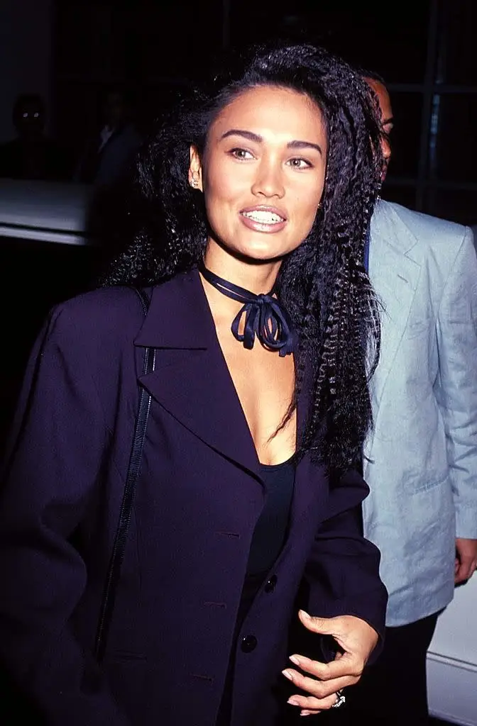 Tia Carrera with crimped hair in the 1990s