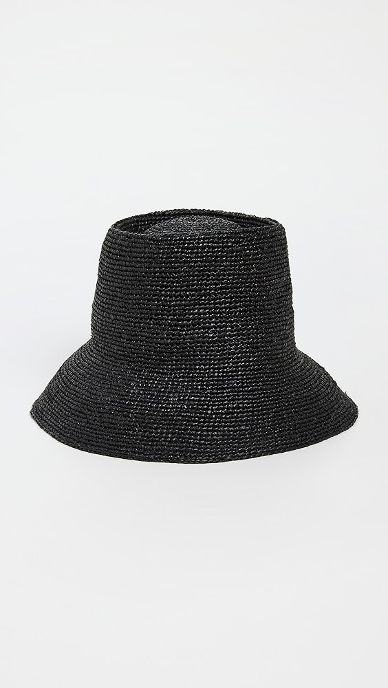 If You’re Vacation Bound, You’ll Want These 30 Fashion and Beauty Items in Tow