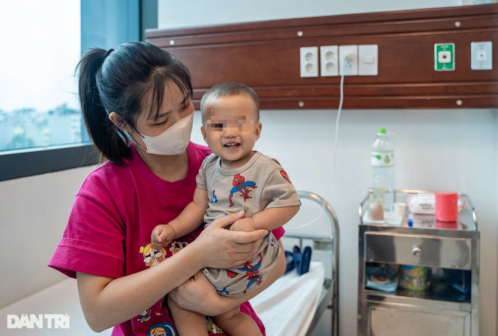 Hà Nội: Gia tăng trẻ nhập viện vì Covid-19, có tình trạng đồng nhiễm - 8