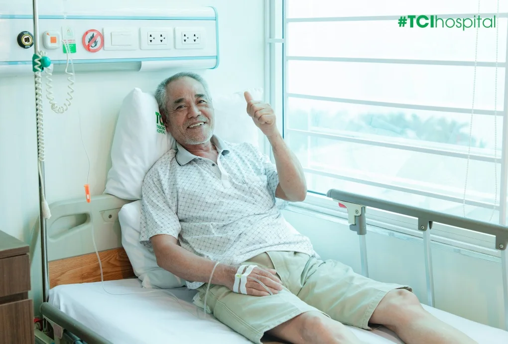 Do dự không cắt 12 polyp đại tràng, bệnh nhân 70 tuổi cấp cứu sau nửa năm - 2 Do dự không cắt 12 polyp đại tràng, bệnh nhân 70 tuổi cấp cứu sau nửa năm - 2