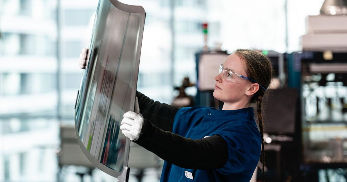 Mativ Secures First Commercial Order of Advanced Materials Used in Miru eWindow Automotive Technology