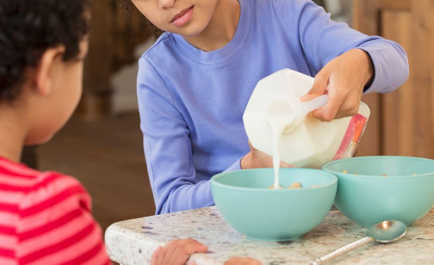 Kids’ breakfast cereal has gotten unhealthier, a new study finds