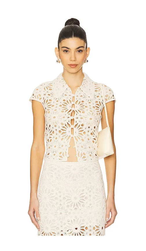 By Marianna Shay Top