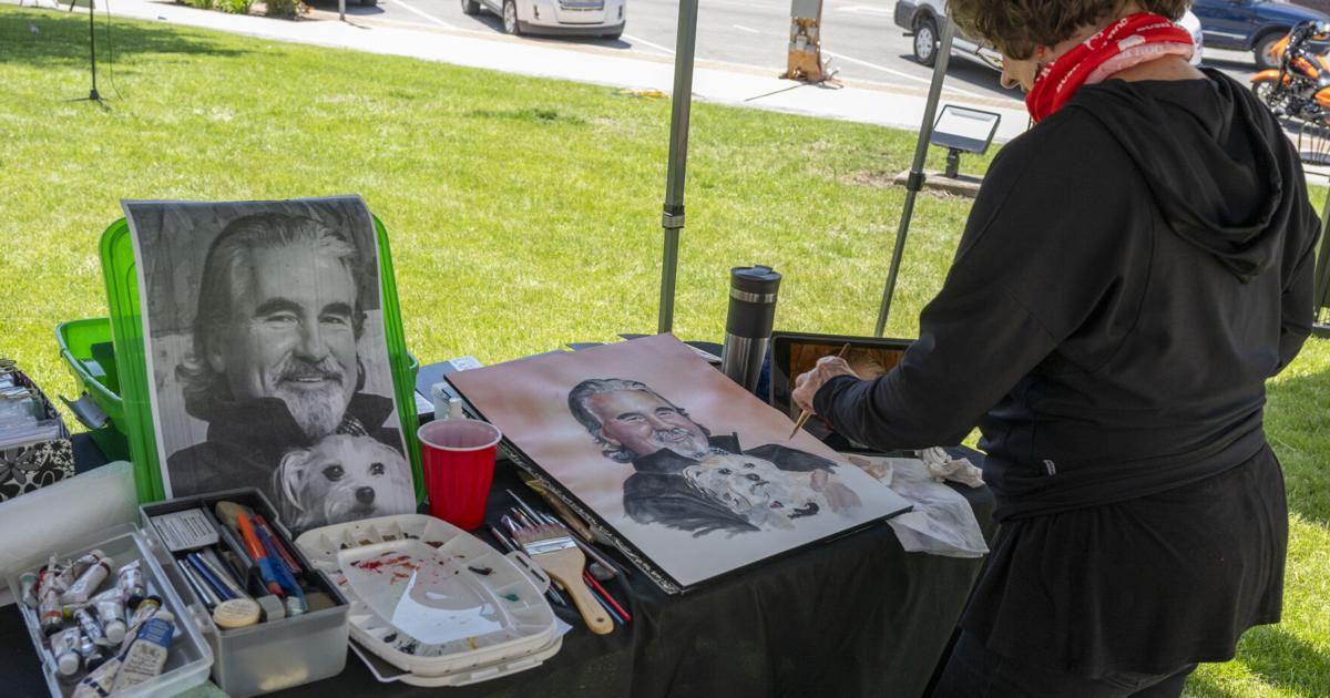 Hundreds attend fourth annual Peru Visual Arts Festival