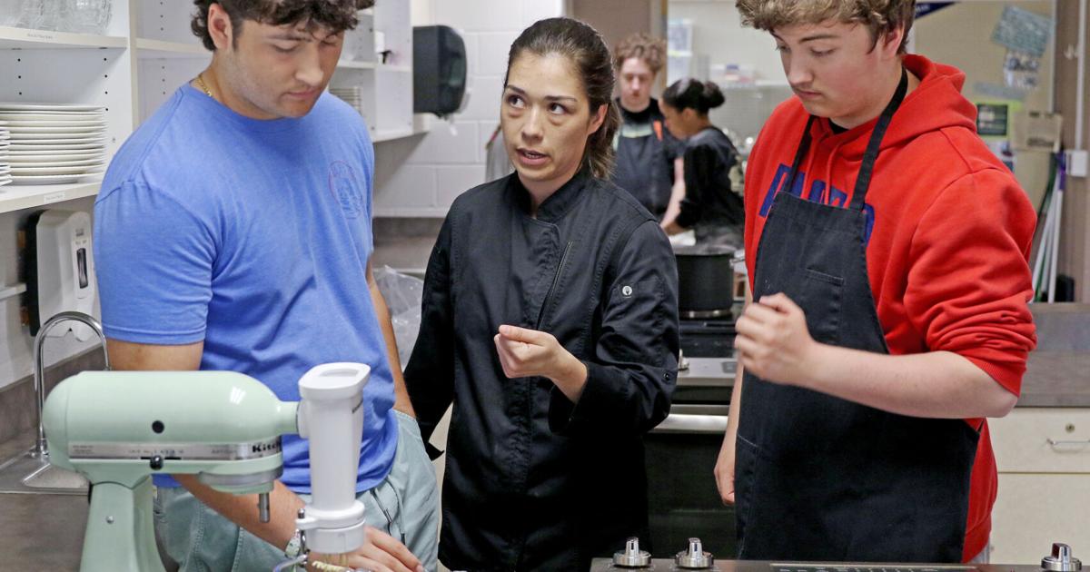 With a little kelp from their friends: SHS pilot program teaches about sustainable foods